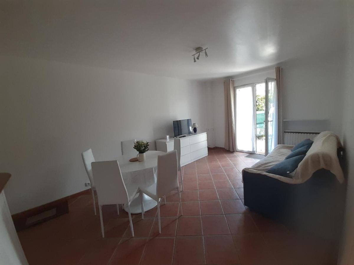 La Belle Ortine Apartment Esbly Exterior foto