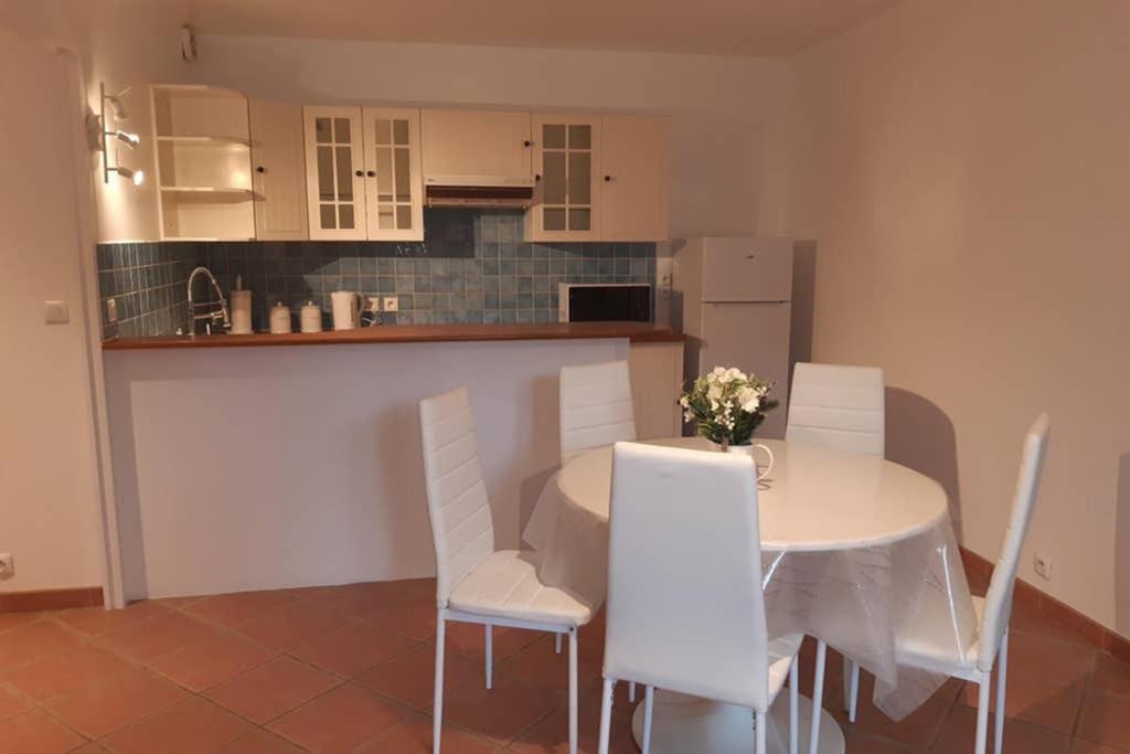 La Belle Ortine Apartment Esbly Exterior foto